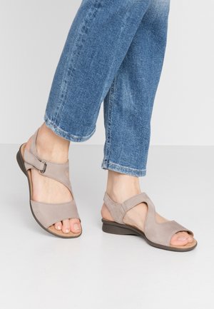 gabor nude shoes