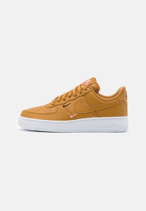 nike air force 1 jaune femme