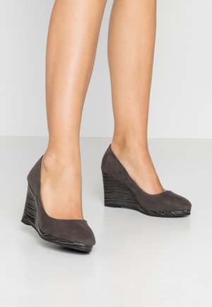 Simply Be Kläder i färgen taupe hos Zalando Simply Be Kläder i färgen taupe hos Zalando