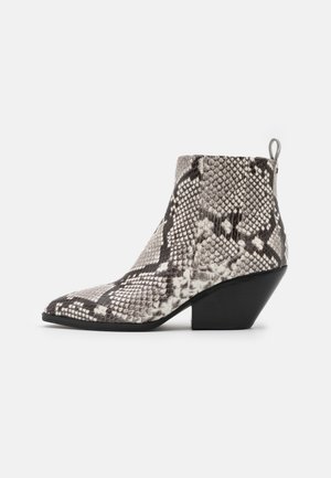 michael kors sinclair bootie