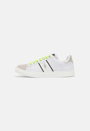 Trussardi Witte Sneakers Heren online kopen | Gratis verzending | ZALANDO