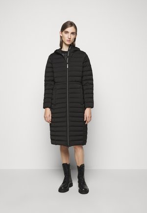 Michael Kors Vinterjakker | Dame, herre og barn MICHAEL Michael Kors Vinterjakker | Dame, herre og barn