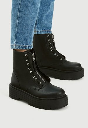 PULL&BEAR Boots online på Zalando – Köp skor för dam & herr PULL&BEAR Boots online på Zalando – Köp skor för dam & herr