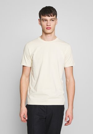 Hvite Filippa K Black Friday spesialtilbud – Zalando.no Filippa K M. Lycra Polo T-Shirt - Poloskjorter WHITE - Herreklær Spesialtilbud