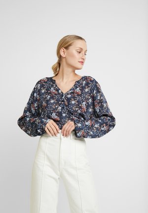 Flerfargede Kaffe Dansk design online Klær, sko og Kaffe KAFOLDY ALVI BLOUSE - Bluser - moss