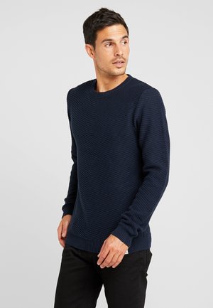 Strikket klær Solid på nett hos Zalando.no Solid JOEY O-NECK POCKET - Strikkegenser - navy mela