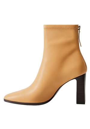Brune sko Mango Størrelse 42 til dame på nett | Zalando Sko for Damer 2019 | Mango Norge | Skolett, Høye hæler