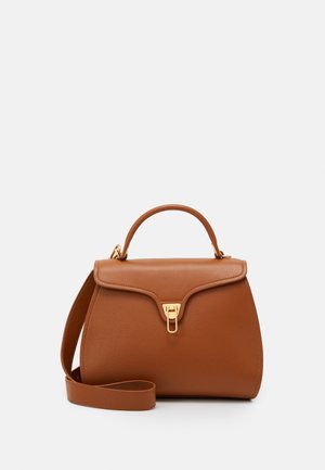 Beige Coccinelle Skinnvesker – Dame og herre – Vesker i Beige Coccinelle Skinnvesker – Dame og herre – Vesker i