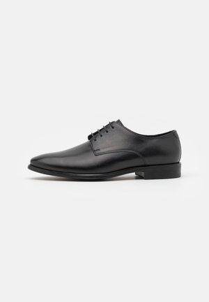 chaussure grise homme pour mariage