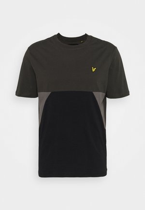 Grønn Lyle & Scott Black Friday spesialtilbud – Zalando.no Lyle & Scott Crew Neck T-Shirt - T-skjorter JET BLACK - Herreklær Spesialtilbud