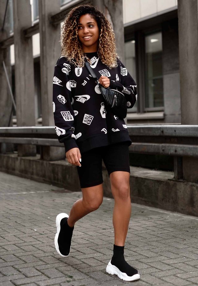 curlsallover