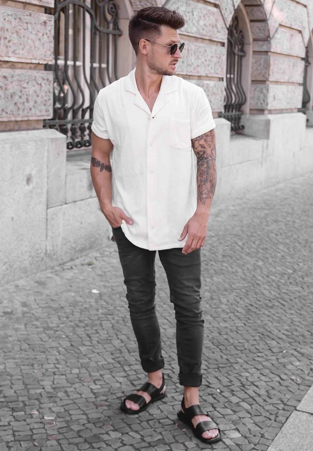 andrehellmundt