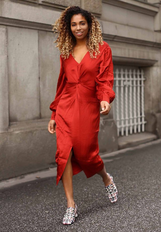 curlsallover