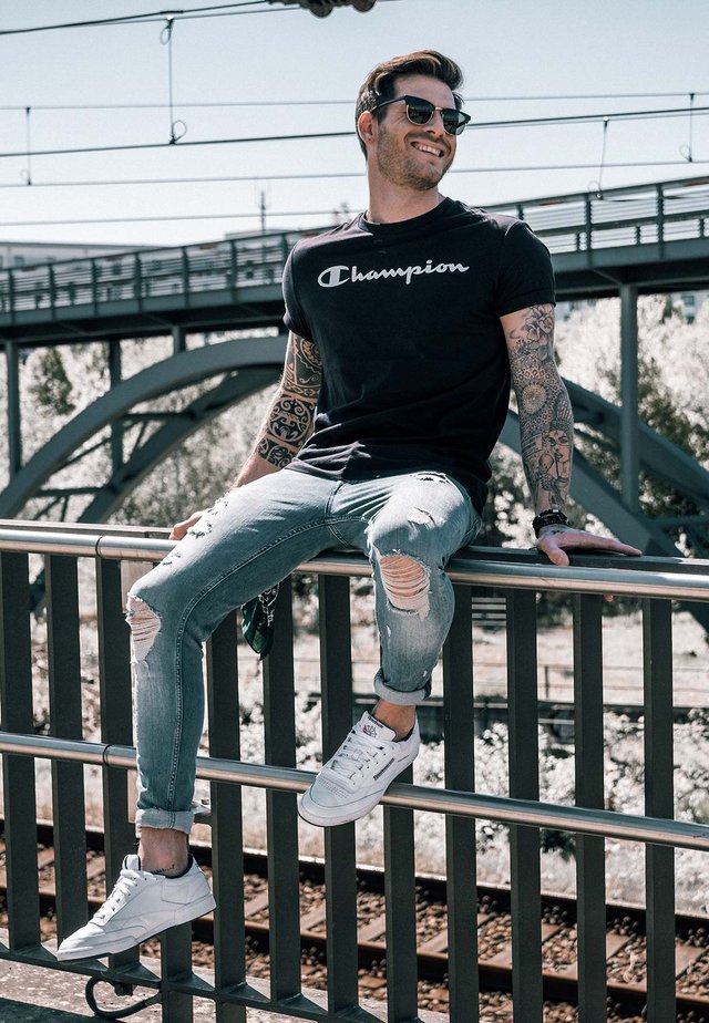 angelo.carlucci